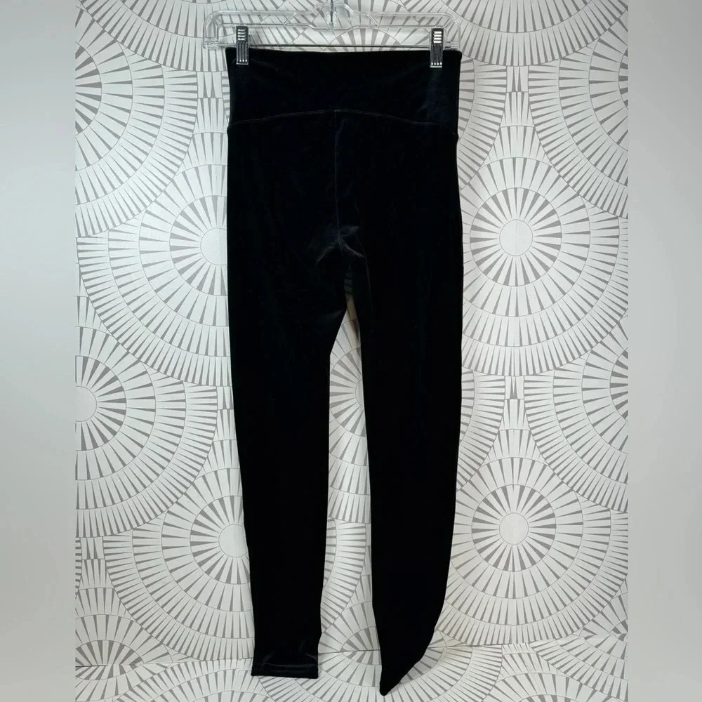 SPANX‎ Women’s Black Velour Leggings Medium